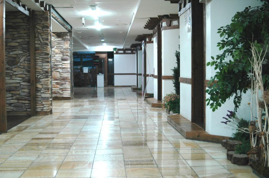 Itaewon Land Spa & Guesthouse Seúl Exterior foto